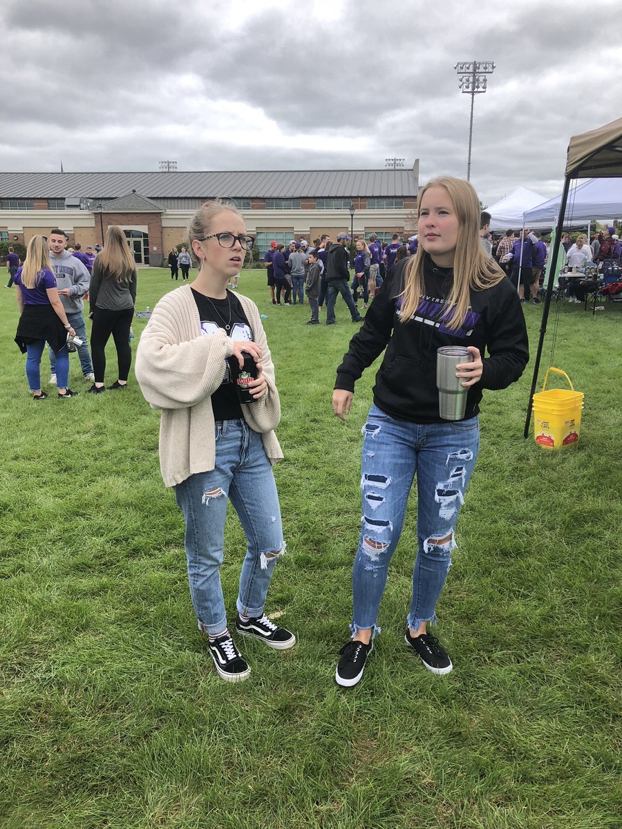 JordynAdare's tweet photo. When JCU even thought they had a chance at winning. #JCWho? 

@mountunion 
@mae_quinn https://t.co/hlXSOTH2YU