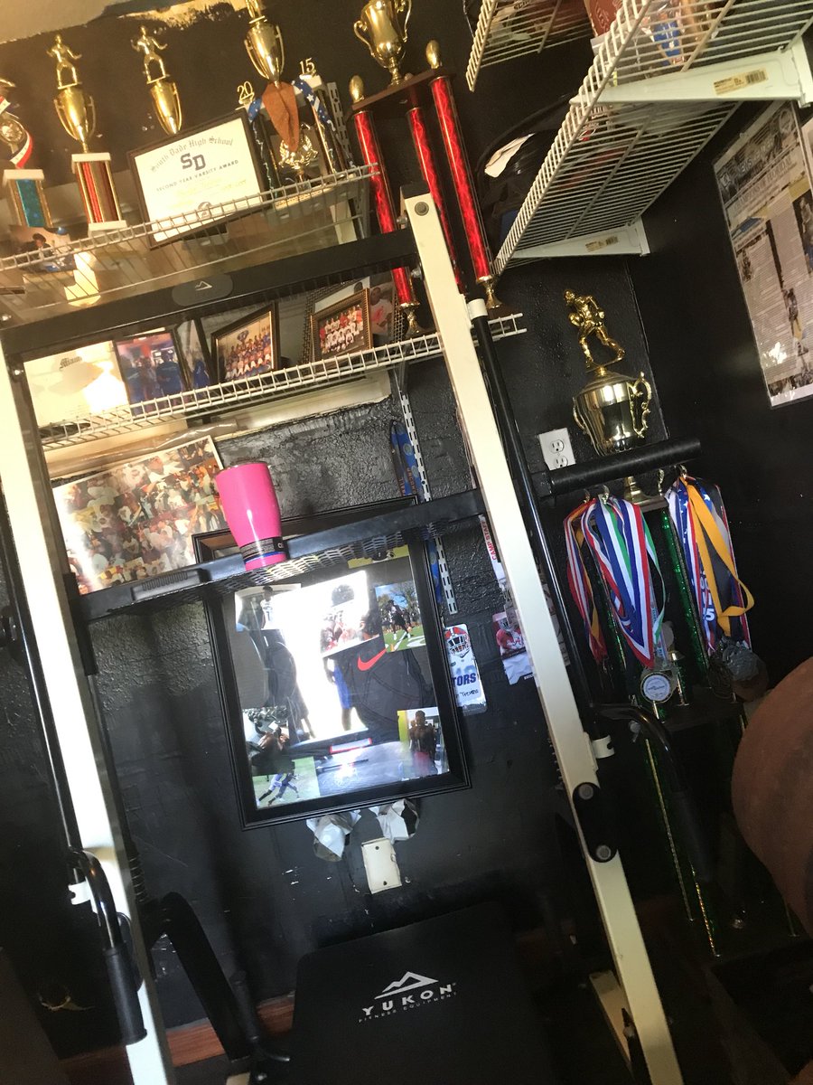 There so many memories in the picture !!!! #thiswhatwedo #alwaystravingforsuccess