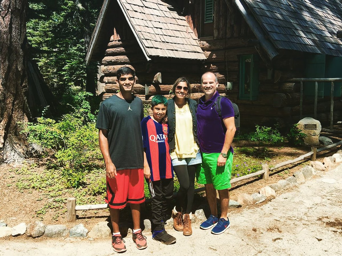 otavTravelBlog's tweet photo. We visited Tallac Historic Site in Lake Tahoe... truly breathtaking!
Please follow our travel blog for updates on our trips. https://t.co/zUdhXOnRPO
#OrdinaryTravelers #AmazingVacations #OrdinaryTravelersAmazingVacations #Travel #otavTravelBlog #laketahoe #nevada https://t.co/vwY2skTZSK