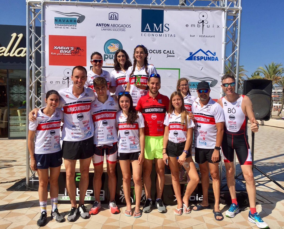 Gran mañana de domingo. Gran representacion en Trixabia con dominio en la prueba olímpica y grandes resultados en el sprint.

En Valencia tuvimos representantes que subieron al podium del Oceanman incluso venciendo en la travesia de 5km. 

En proximos post informamos al detalle