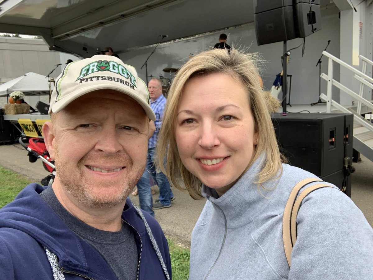 DangerMulder's tweet photo. Love @StephanieQuayle !!! She was wonderful again this year at #CollierFest https://t.co/UFuFUs1CyW