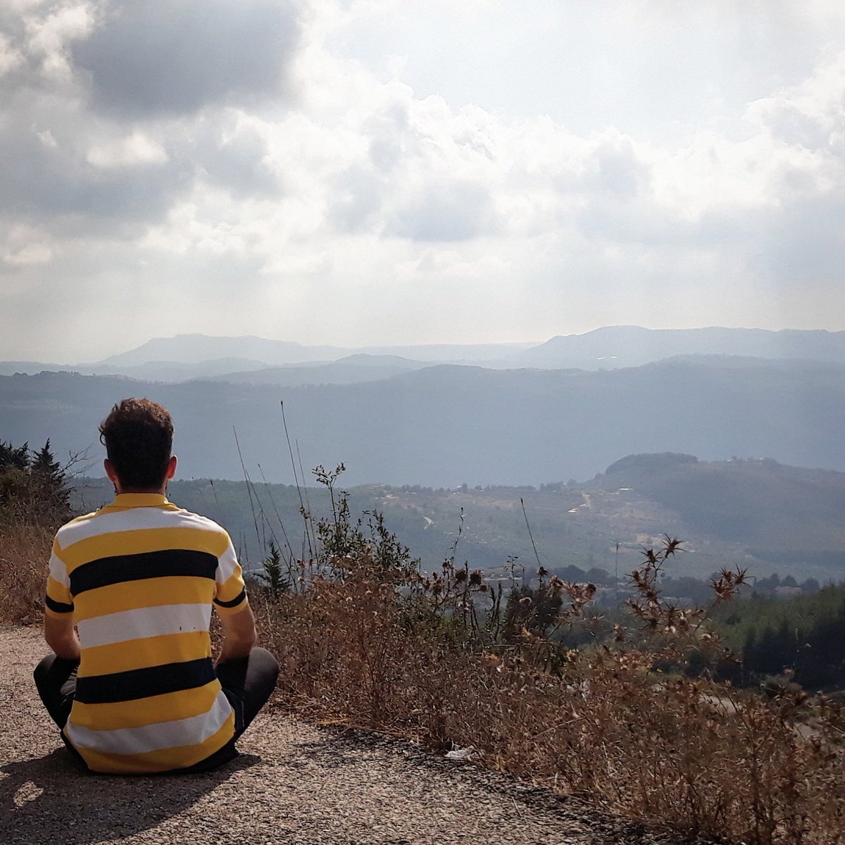 seif_kowatli's tweet photo. At that moment, I had all kinds of emotions mixed up together to create new mysterious feeling. I felt joy and sadness, fear and safety, love and hate, I was thrilled, and at same time depressed.
#Syria #hike https://t.co/vaS4iLaqXk