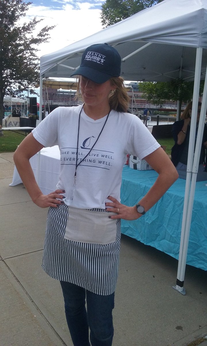JessanDunnOtis's tweet photo. /3/ #OceanStateOysterFestival 🙌❤️ #OurPVD  #FirstDayofFall  #PVD #RI #OysterFestival #WaterFire #OurPVD https://t.co/egkafyoldo