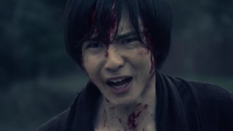 綾 ゼロ速 でも 俺は最後まで生きるよ 仮面ライダーアマゾンズ Season2 より 千翼 曰く天然痘の擬人化で生まれたことそのものが罪な千翼が 実の父親と知らないお兄さんに殺される時に言ったセリフ 自分は生きてちゃ行けない存在だとわかっていて