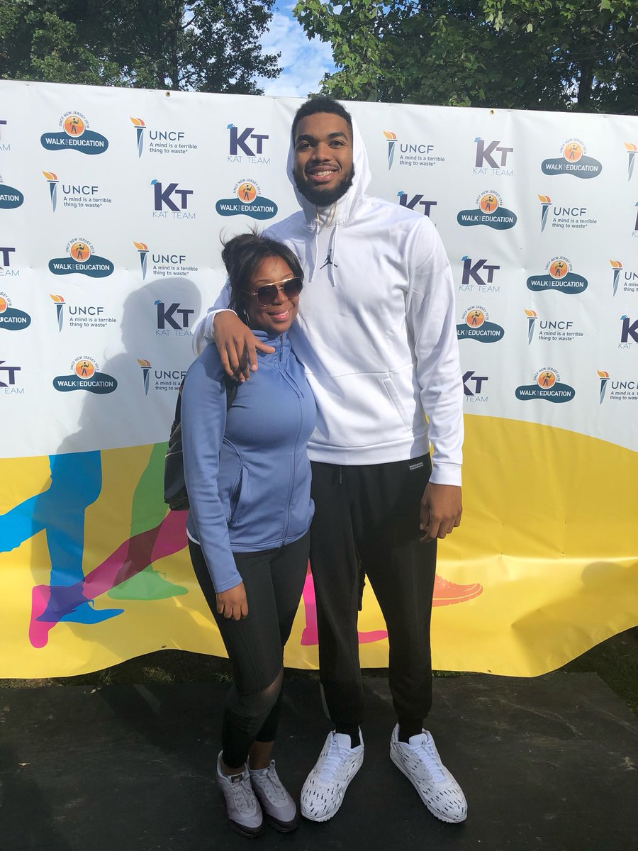 JennJacques_Esq's tweet photo. @KATTeamScholar @KarlTowns @UNCF @uncfnj raising money and awareness for #Education #UNCF #Scholarships #HBCU #NBA #Timberwolves https://t.co/M2WQalvkRz