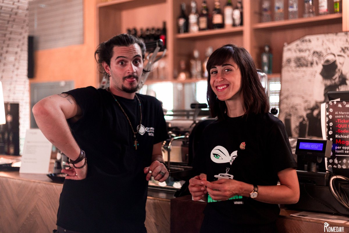UmamiArea's tweet photo. Io bevo caffè di qualità del Perù il 21 settembre ha deliziato i palati di centinaia di visitatori che sono passati per scoprire i caffè di qualità del Perù forniti anche da IMPERATOR di Trieste e preparati in espresso e con Hario V60, filtro BUNN e areopress https://t.co/ecWds8AEIa