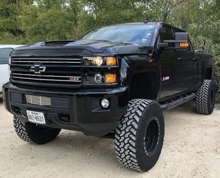 DirtymaxTrucks's tweet photo. Duramax 😻 https://t.co/QcnoXGAHVJ