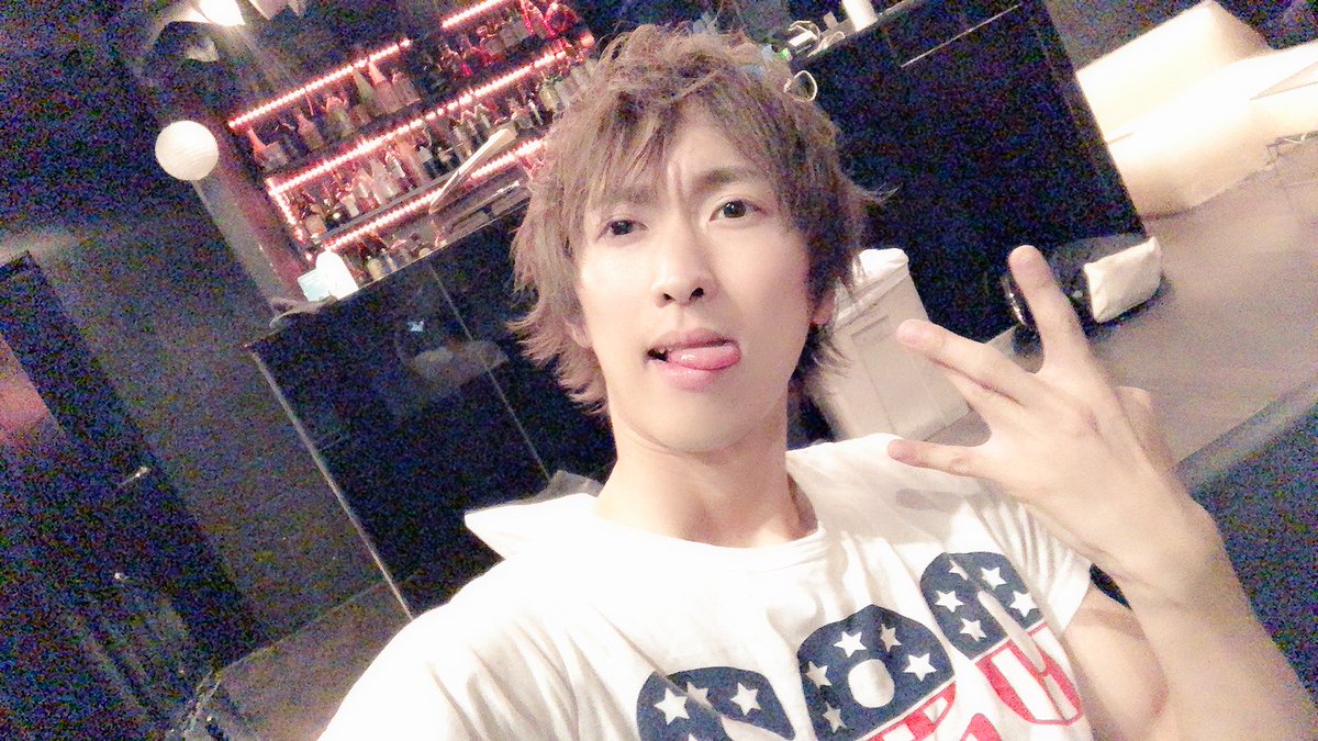 TIS24587510's tweet photo. タグフェスvol.1にご来場の皆様、ピンク振って下さった方、チェキ撮って下さった方、ありがとうございました！

やっぱりクラブサウンドが好きである。
夜のアイドル万歳。

明日は大宮でリリースイベント。
遠方になりますが、観覧無料なのでお時間があれば是非。

ちぇけら。

#FESTEEN
#渋谷WOMB https://t.co/esIK7WWSU2