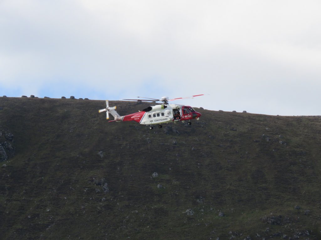 StKildaNTS's tweet image. Coastguard in on a training exercise today - with 4 medical evacuations this season it’s been an all to common sight in the bay. Just want to say a big thank you to @MCA_media especially the Stornoway team for all they’ve done this year on St Kilda. Good to know you’re there!