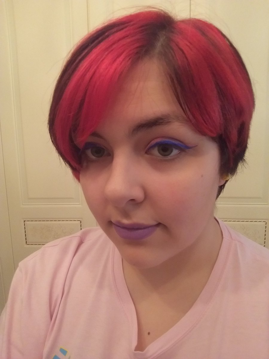 vault_emblem's tweet photo. So I've heard it's #BiVisibilityDay ...
#BiWeek #validbisexuals https://t.co/mpNzEsO5cb