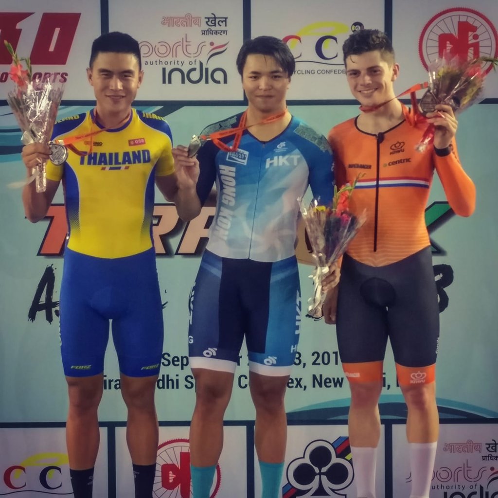 Men's Elite Omnium Race Winners! 

🥇 Ka Yu - Hong Kong 🇭🇰
🥈 Thurakit B. - Thailand 🇹🇭
🥉 Ryan James Schilt - Netherlands 🇳🇱 

#TrackAsiaCup2018