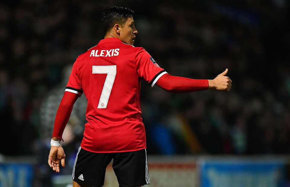 Who would prefer in your side? 

Retweet for Big Weng

Like for Alexis