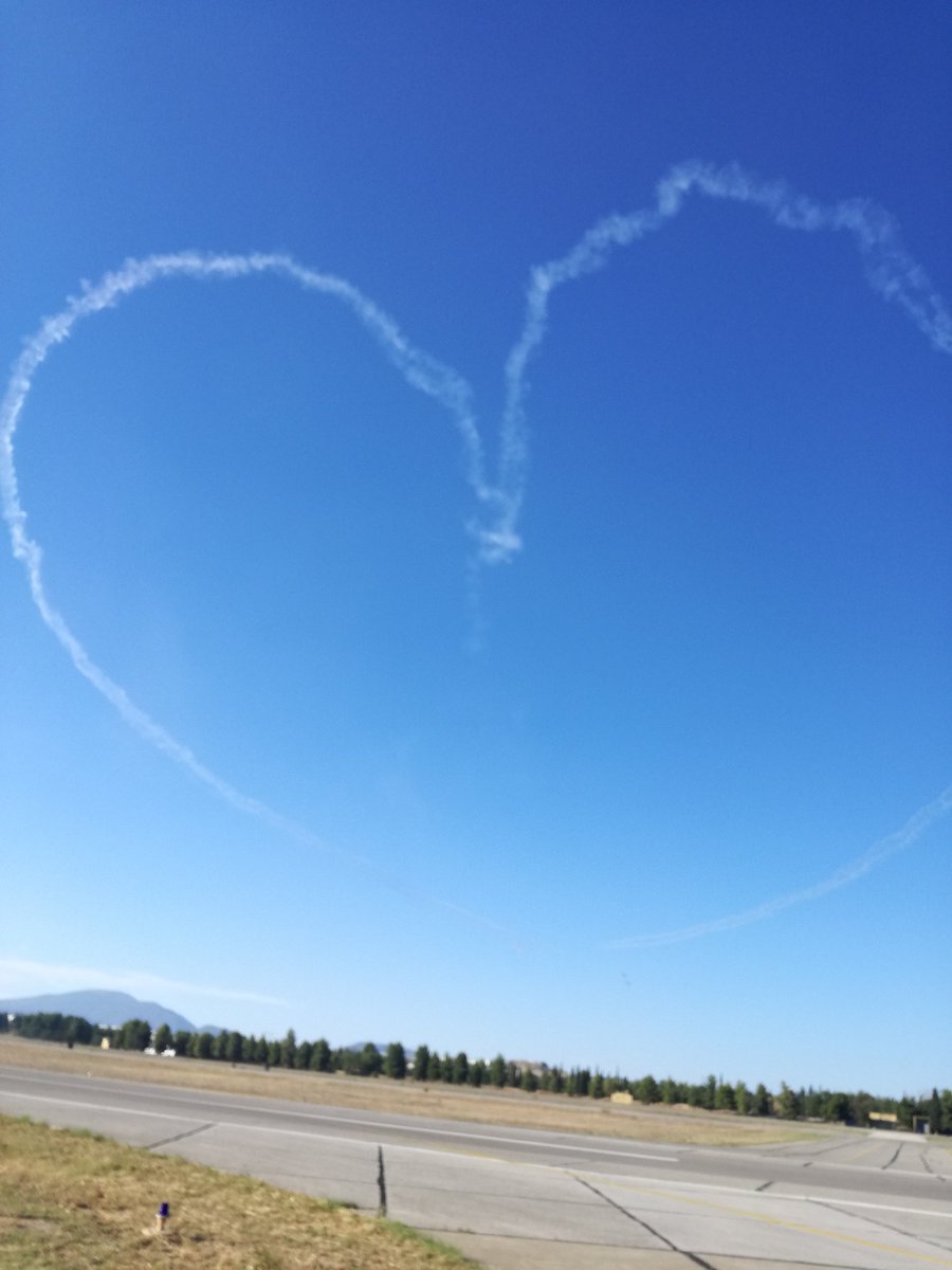 landingsgr's tweet photo. Our #Love, from #HellenicAirForce #TanagraAFB & #AthensFlyinWeek #airshow, to all our #followers!
♥️ #Heart design at the clear bright blue 🇬🇷 #sky by 🇵🇱 #Orlik #AerobaticTeam operating the
#PZL130 #Orlik of @PolishAirForce!
More #photos will follow. Stay tuned. https://t.co/bsZTZGKT3y