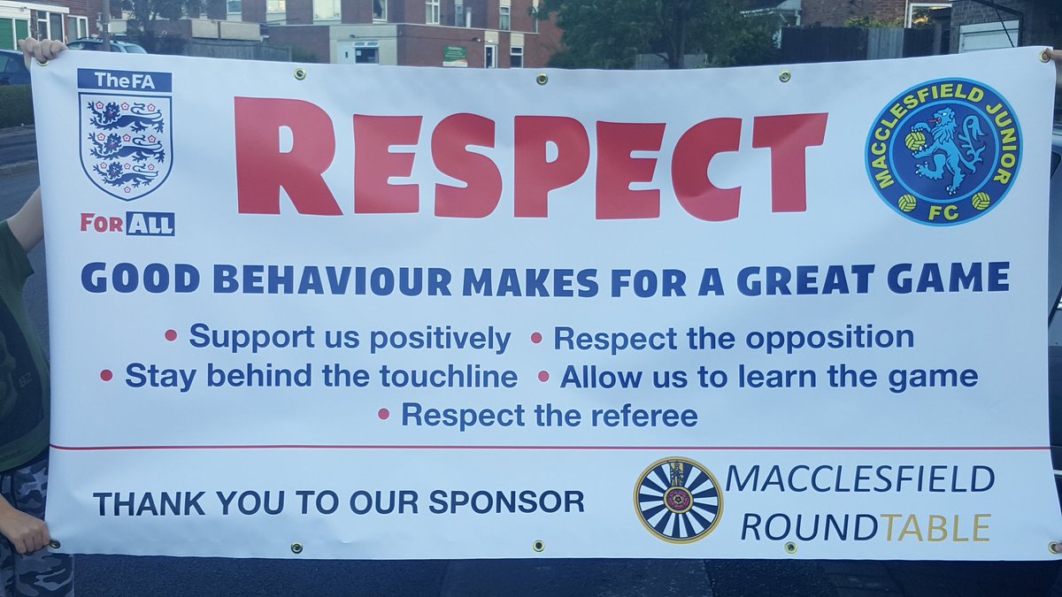 neilb09's tweet photo. Huge thanks to Claire @IAmPrintLtd  for our new RESPECT banner and thanks to our new sponsors @MaccRoundTable #TigersU11s @maccjfc @GRFootball #Respect https://t.co/1WHkGXsue6