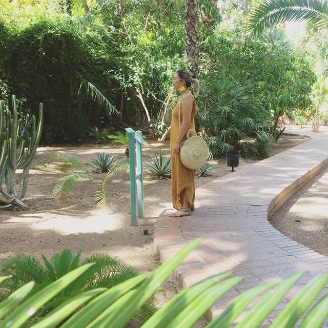 bubblejam's tweet photo. Learning about the different cacti and desert plants in this section of #lejardinmajorelle 🌵👀 I like this pic cause you can see my new #roundstrawbag 💛 trendy much? 😉😅... #jardinmajorelle #lejardinmajorelle🌵 #yvessaintlaurentgarden #marrakechtrip #moroccovacations https://t.co/m4p9gRdN65