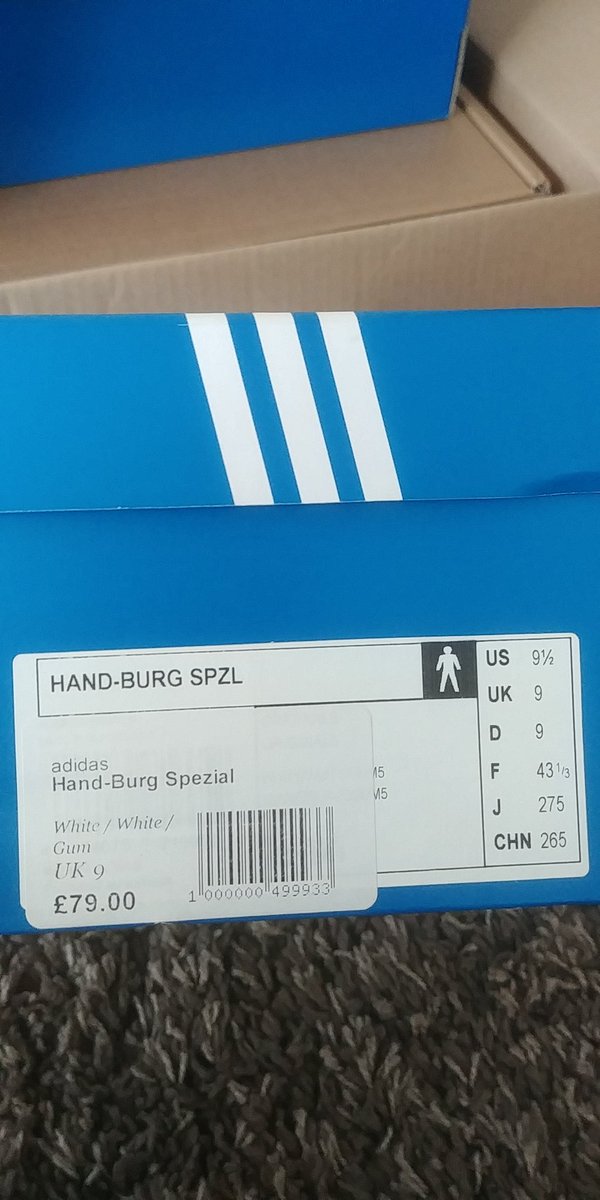 Unboxed these beauties today.
Adidas Spezial Hand-burg (2014)
#Inspezialwetrust 
So nice!
@RetroSolesUK @SPZL_PPL @OriginalSoleog 
@spezialDG 
@thesolesupplier