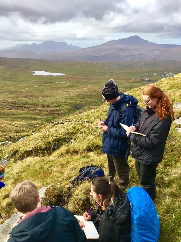 _kateashley's tweet photo. Especially great to finish the week by climbing a Scottish Munro #Conival 🏔including birthday cake at the top of course! 🎂🎉 #bruminthefield https://t.co/YmpOwtcmIh