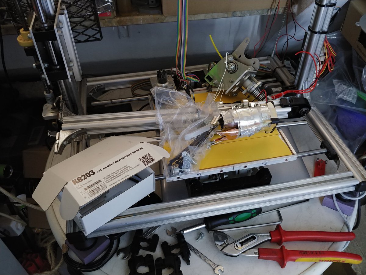 CONSTRUCTeR_JE's tweet photo. I'm hopeful that somehow my k8200 will get the extruder upgrade out of this chaos /
Ich bin optimistisch, dass mein K8200 aus diesem Chaos heraus irgendwie das Extruder Upgrade bekommt 
;) https://t.co/HHLDIqVxCi