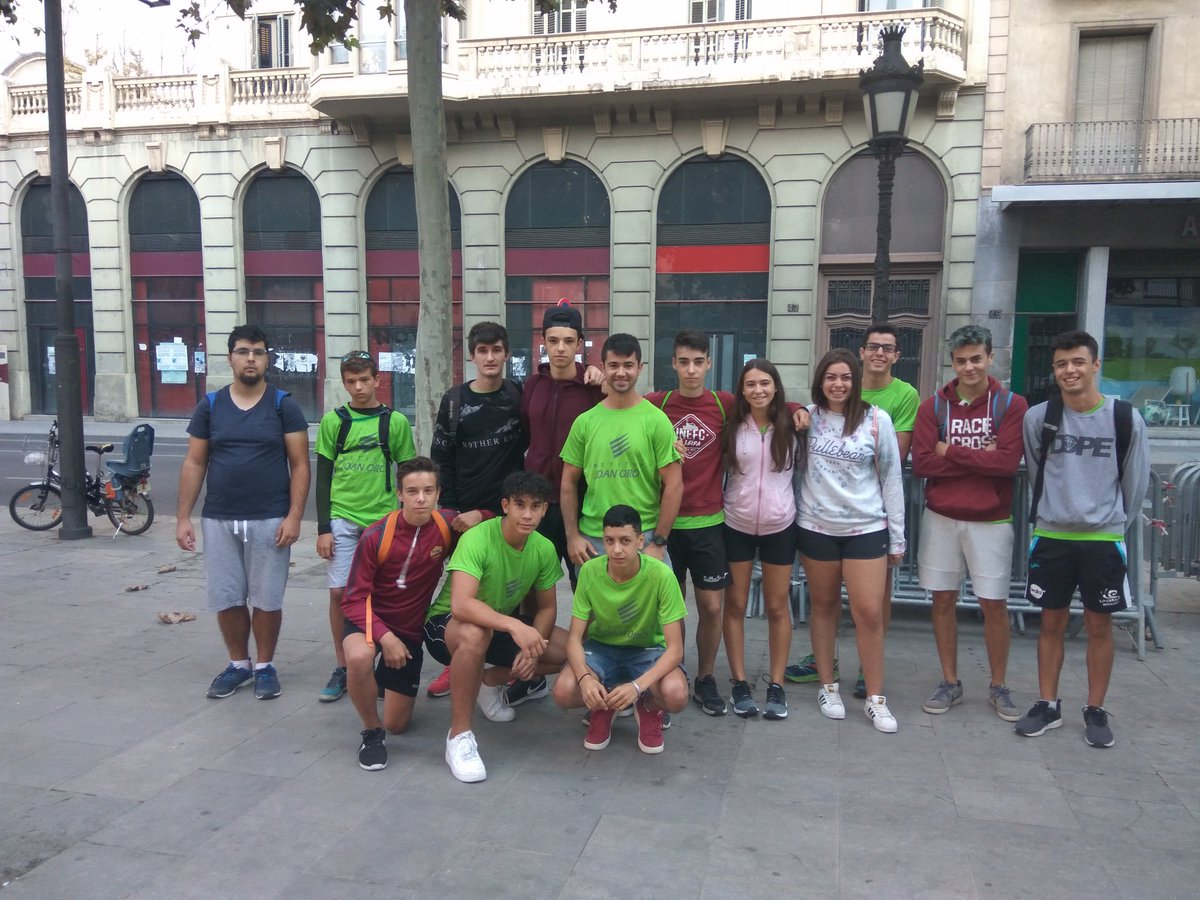 cafemlleida's tweet photo. Avui #Voluntariat del #cafem #lleida a dos esdeveniments... D'una banda a #lleida a la #pedalada de la Setmana de la #mobiltat #sostenible...
#esportSaludable
#insjoanoro https://t.co/22KvVB4J0A