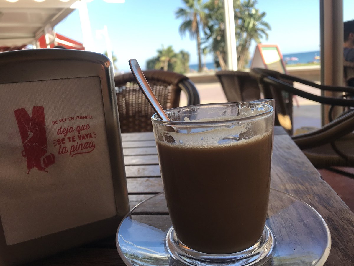 De vez en cuando, deja que se te vaya un poco la pinza☕️