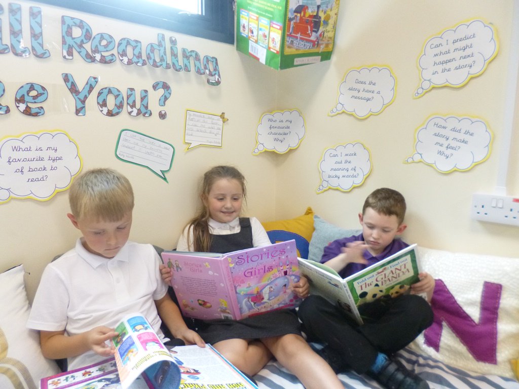SWAcademyNS's tweet photo. Children love coming to early morning reading! https://t.co/C2oZuujmhp