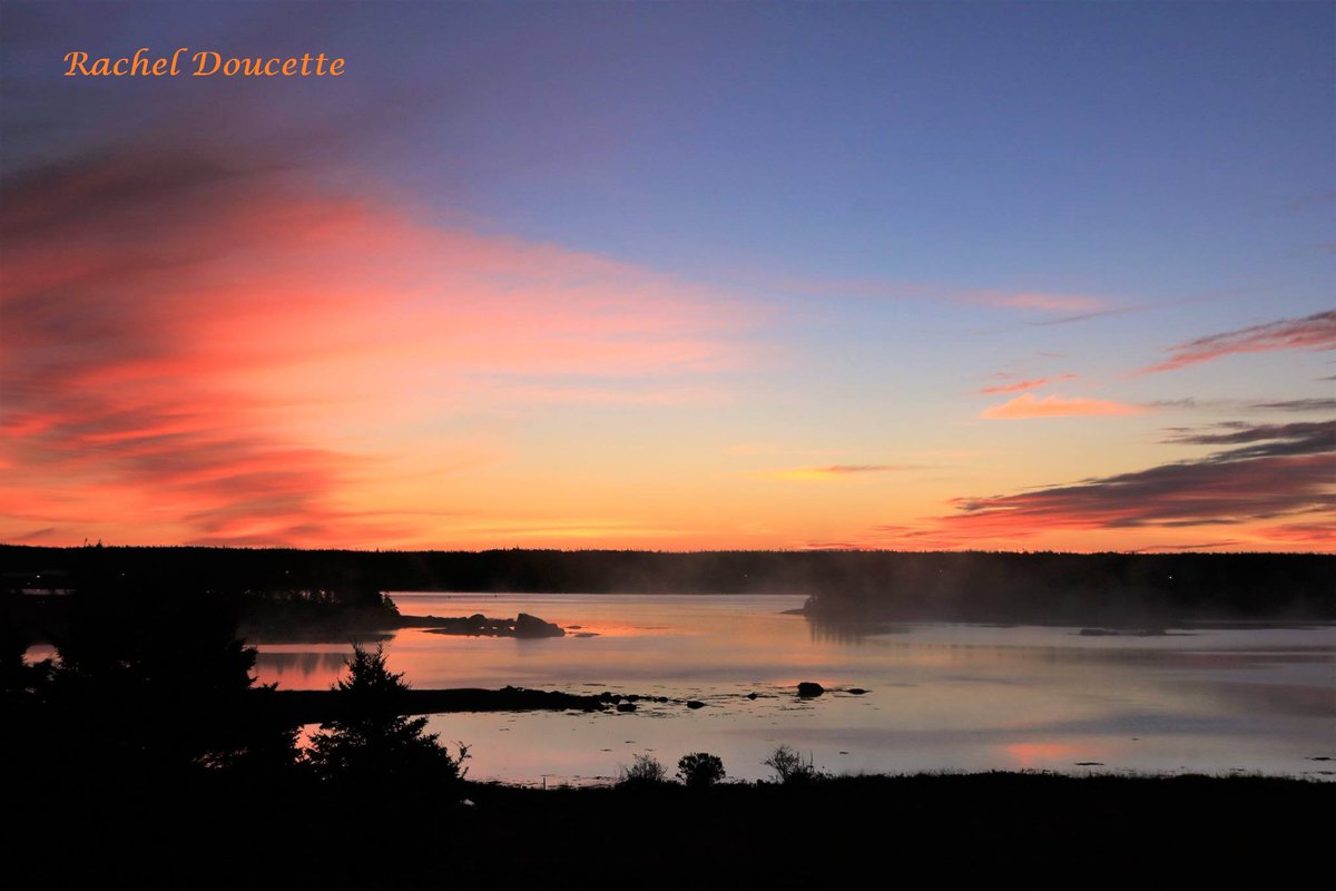 chewelry's tweet image. #NovaScotiaVacations what could be lovelier
Photo by Rachel Doucette  - view from this house on Airbnb!
#FallVacations in Nova Scotia are the best!!
RENT ENTIRE HOUSE - Airbnb in Lower West Pubnico
Vue du havre/harbour view airbnb.ca/rooms/23939020…