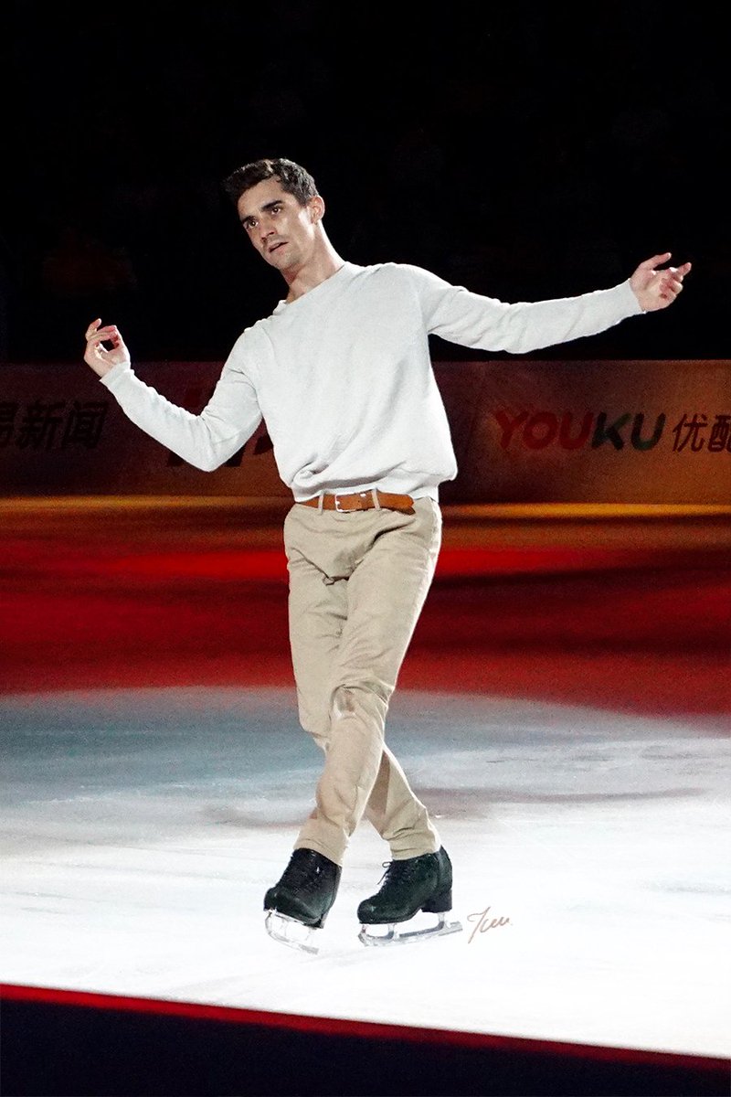 iceseven2's tweet photo. #StarsOnIce #JavierFernandez
20180916 Stars On Ice in Shanghai
Javier Fernández Act.2 (1/2) https://t.co/9bHWnj3B5m
