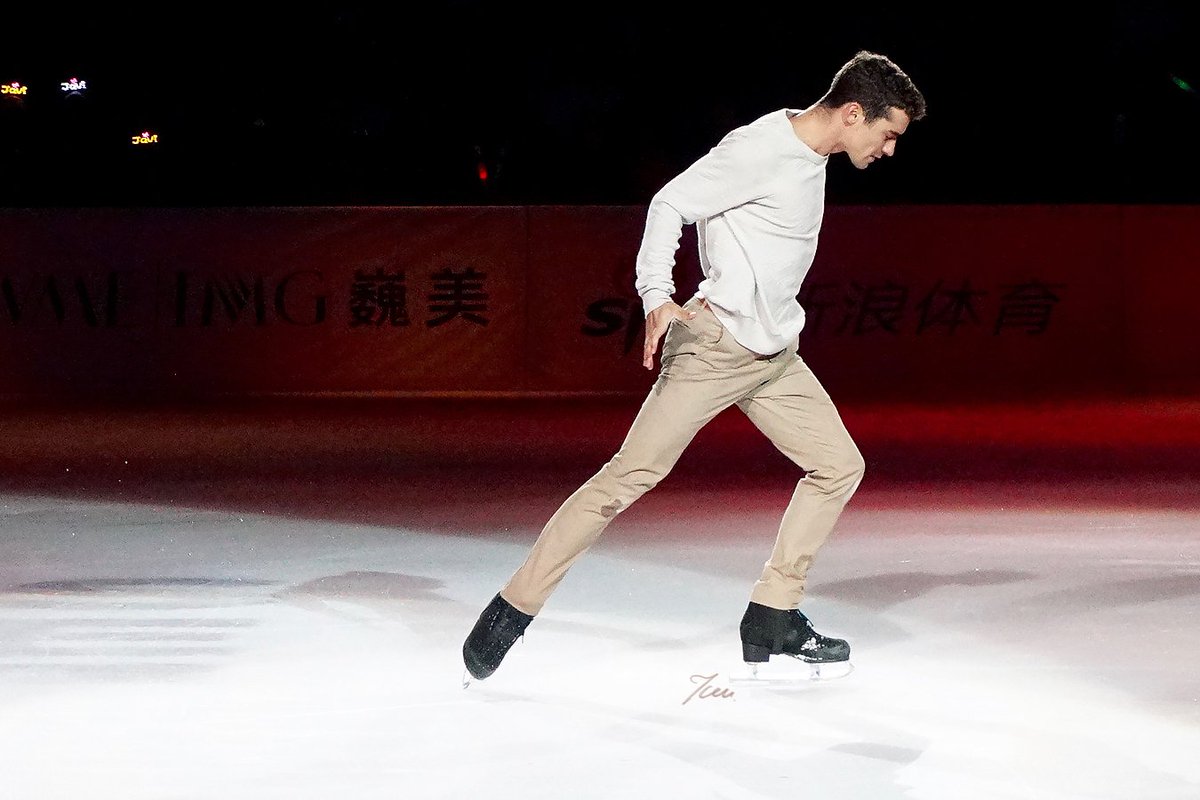 iceseven2's tweet photo. #StarsOnIce #JavierFernandez
20180916 Stars On Ice in Shanghai
Javier Fernández Act.2 (1/2) https://t.co/9bHWnj3B5m