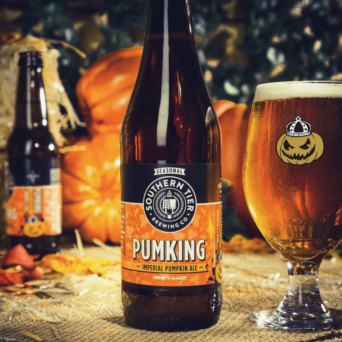 It's officially fall 🍁🍂! Lose the pumpkin spiced latte and pick up this imperial pumpkin ale from Southern Tier Brewing Company 🎃🍻! We picked up ours at Publix, but check out nearby locations here: stbcbeer.com/find-beer
#PUMKING