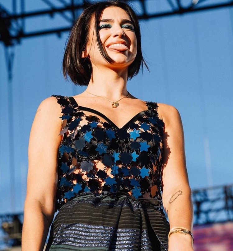 DuaFansFR's tweet photo. PHOTOS : 
 Dua performant le 22.09.18, au iHeartFestival !🎤 https://t.co/cXvmkhhNgs