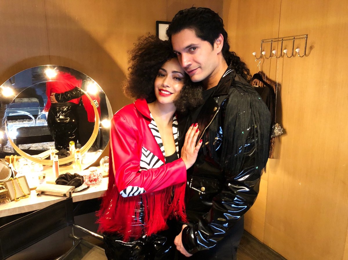 Hoy Gran estreno en Latinoamerica #ElSecretoDeSelena 9Pm por <a href="/TNTLA/">TNT™ América Latina</a> 
Se acabo la espera para disfrutar de la superproducción de <a href="/DisneyStudiosLA/">Disney Studios LA</a> #elsecretodeselena 🎬🎥
@lamzapata 
#chrisyselena