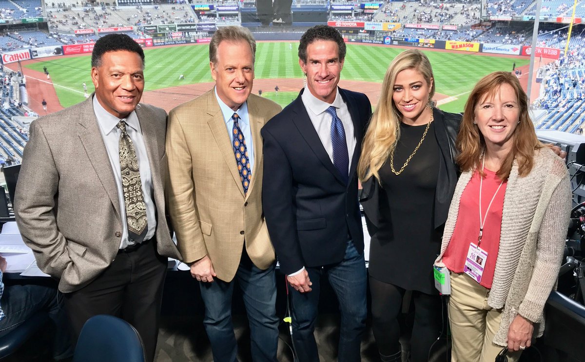 PaulONeillYES's tweet photo. Last home game in the booth! https://t.co/Rr0kid4NNd