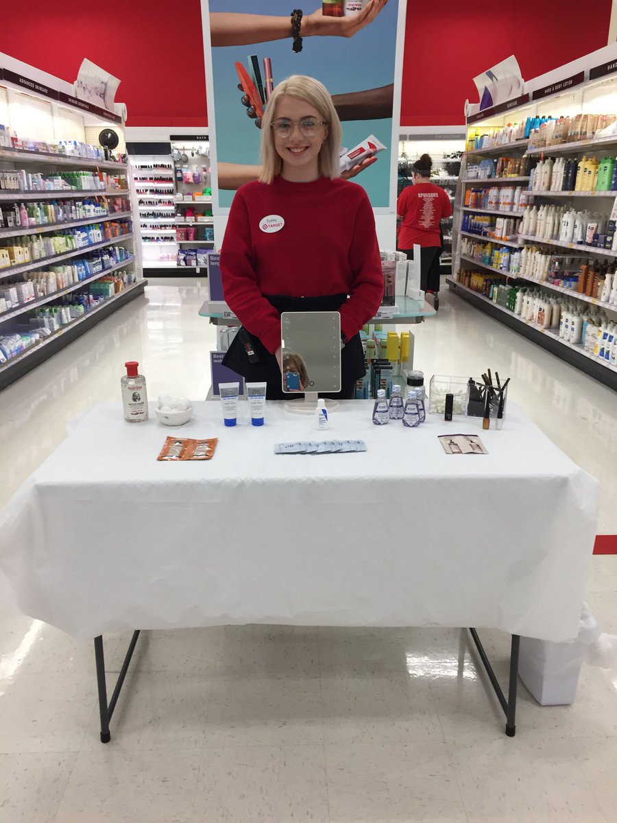 Sampling at T139!! Sydney can help you out in beauty !!#beautysampling ⁦<a href="/Lisa41765840/">Lisa</a>⁩