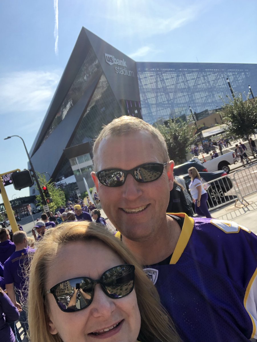 Julie Dropik tweet media