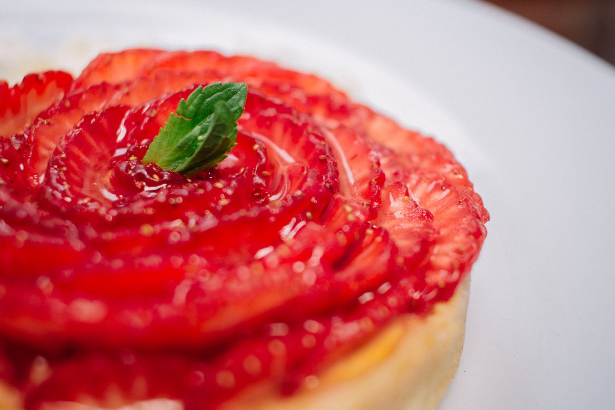 En <a href="/CarlotaSAngel/">Carlota</a>, la comida tradicional mexicana tiene un toque contemporáneo y gourmet, que busca resaltar la grandeza de la gastronomía nacional.  chmx.co/restcarlota