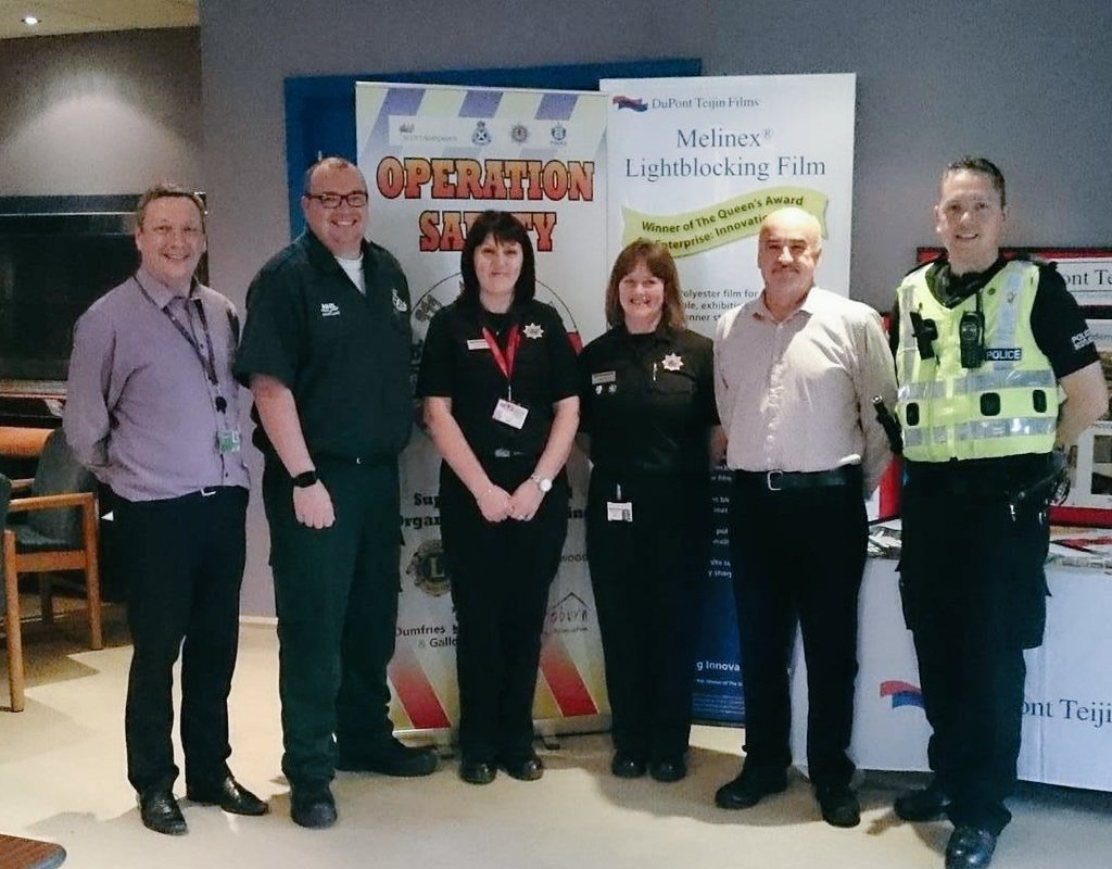 Tomorrow our awesome #OperationSafety starts once again. Officers from #Dumfries Community Policing Unit will be assisting colleagues from <a href="/AnnanEskdPolice/">Annandale & Eskdale Police</a> &amp; <a href="/DGfire_safety/">@DGfire.safety</a> <a href="/SPEnergyNetwork/">SP Energy Networks</a> <a href="/Scotambservice/">Scottish Ambulance</a> deliver interactive safety scenarios to P7 pupils #keepingpeoplesafe