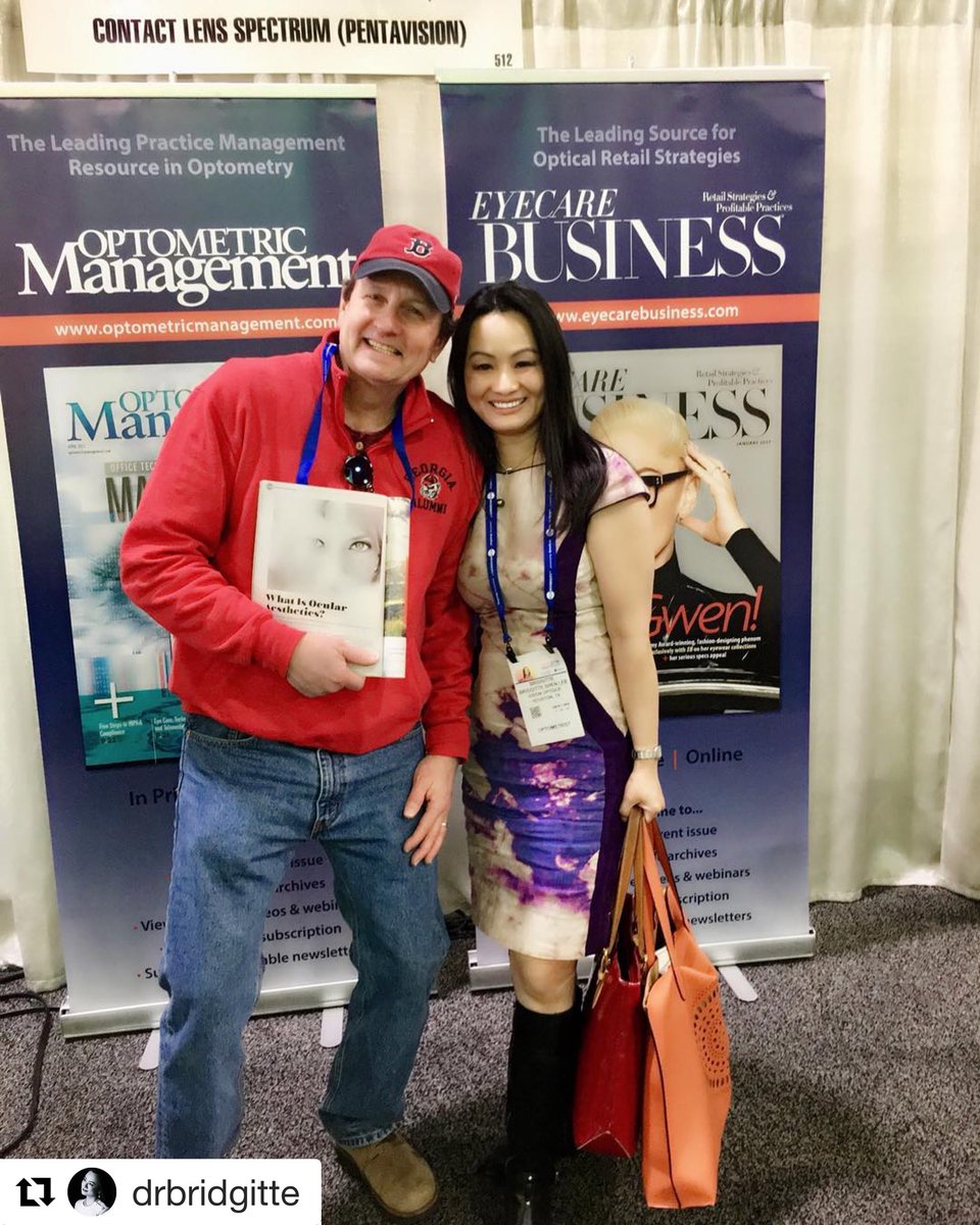 DrBridgitte's tweet image. It was awesome holding @eyecarebusiness #OcularAesthetics at @seco_intl
🙏
Even better was meeting this doctor who said that he enjoyed reading my articles &amp;amp; updated his patient treatment protocols
💃🏻
Can't wait to hold my second issue at @VisionExpo 
#optometry #digitaleyedoc