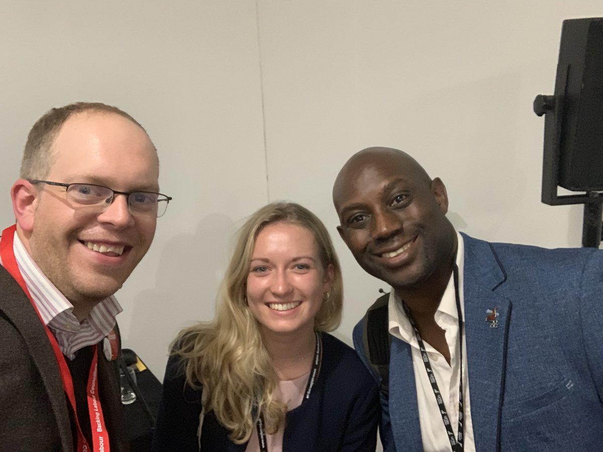 davidamunday's tweet image. Great opportunity to meet people again and for the first time at #Lab18. @only1colenzojt popped in to the end of @YoungMindsUK @Labour_MH event and we!got to say hello in person to @l9316 @Rethink_ @Rethink_Parli. Looking forward to mental health #APPG #5YFV inquiry in October!