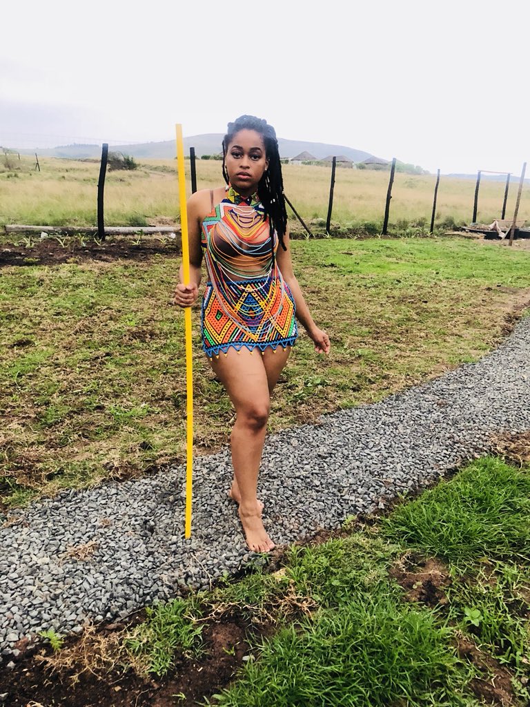 Saneli_Ginger's tweet photo. Decided to celebrate heritage day today. Happy heritage day and month my beautiful people of Africa 👑 love and celebrate who you are and where you come from 👑
#NgwaneElimhlophe
#HeritageMonth2018 
#HeritageDay 
#IntombYomZulu 
#MyHeritageVsYours 
#ZiqhenyeNgobuwena https://t.co/2TNumWFoCG