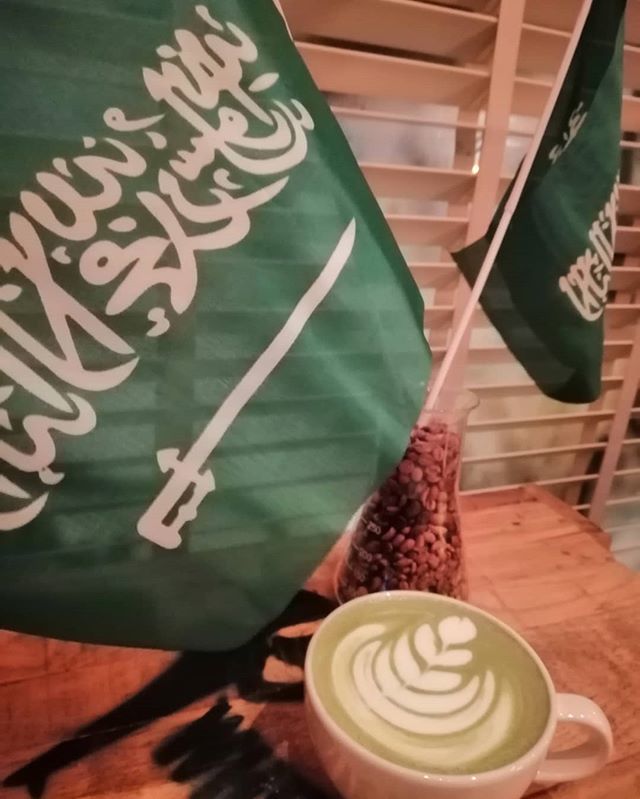 WhiteFoamCafe's tweet photo. 🦉
Happy #SaudiNationDay from #whitefoamcafe 
كل عام والوطن والشعب بآلف خير🇸🇦
#اليوم_الوطني88 #للمجد_والعلياء #اليوم_الوطني_السعودي https://t.co/RMLvA3v5KR https://t.co/fNvhC6D5QM