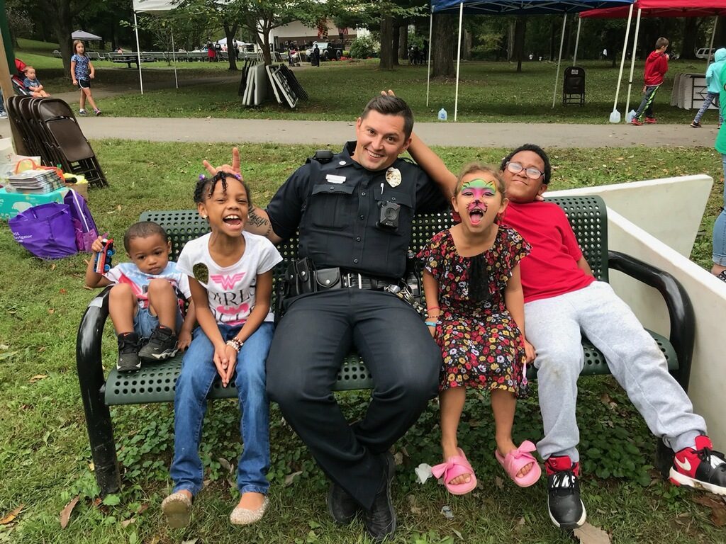 bestercommunity's tweet photo. Spotlight on Families at South Side Community Block Party https://t.co/cemcgF1NvC https://t.co/dfWpQScZ50