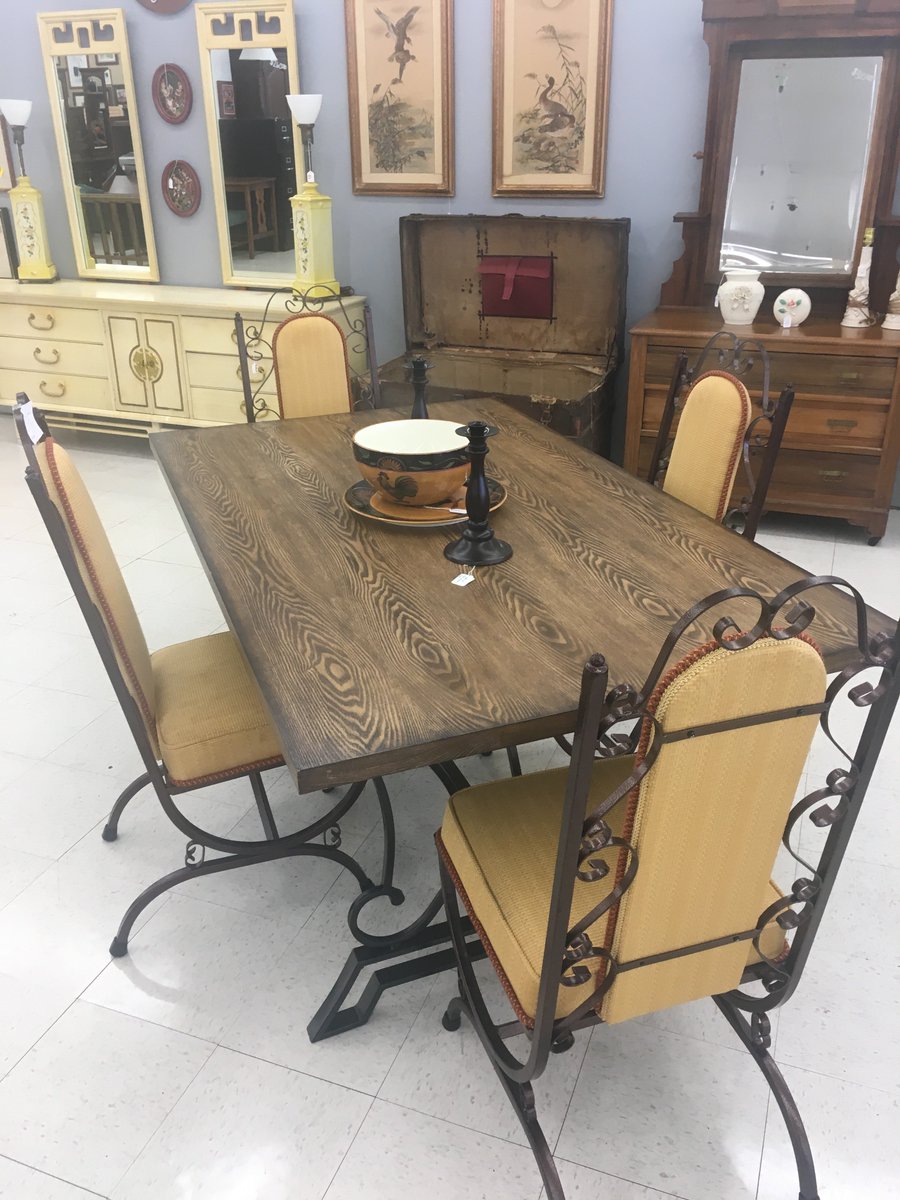 MKConsignment's tweet photo. South Store Table Special!
We have a variety of tables for any style you're looking for at both stores, but here are a few of our favorites from our south location! Beautiful and flexible in style, you're sure to find what you need! Come see us at 2559 S Seneca in Westway Center! https://t.co/ClWvgf2s2x