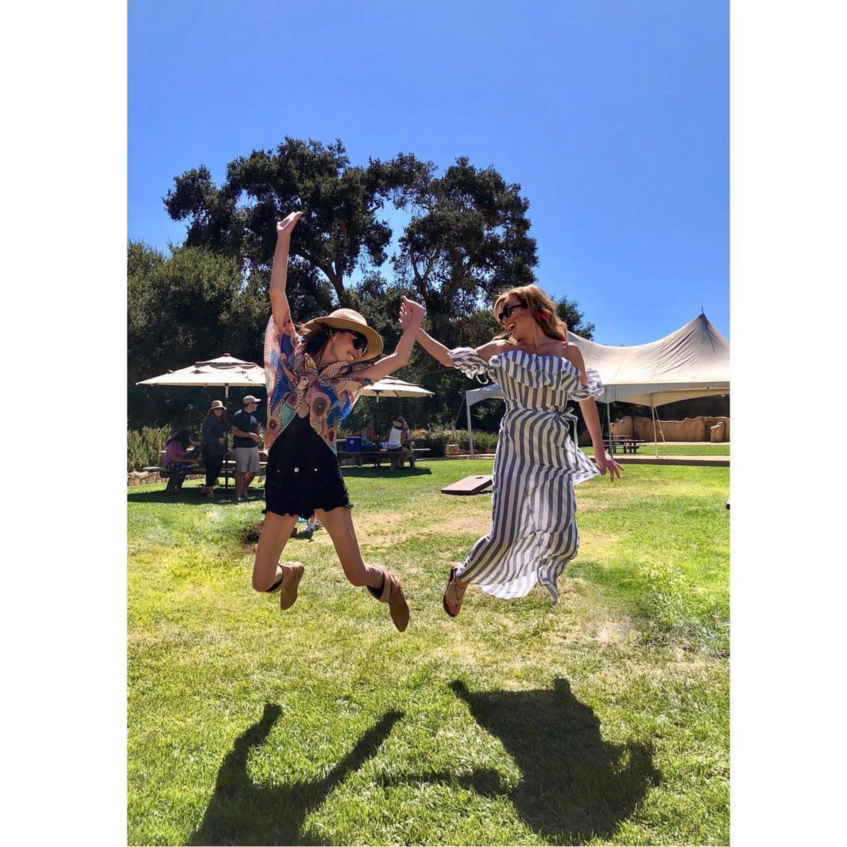 SunstoneWinery's tweet photo. Jumping into Sunday like... #sunstonewinery #sunstonevineyards #HowIsunstone #sundayfunday ๐ทโ๏ธ๐๐ท
๐ท@itscaitlinmarshall https://t.co/LkVnxd1SSh