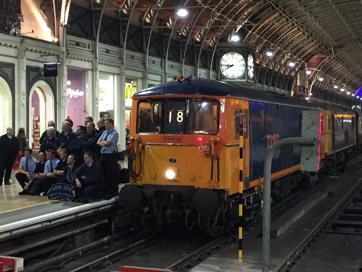 Rail_Photter's tweet photo. 4 days of unadulterated fun comes to an end at London Paddington. Massive thanks to @GBRailfreight for putting on a fantastic tour. https://t.co/n4rKPusNqA