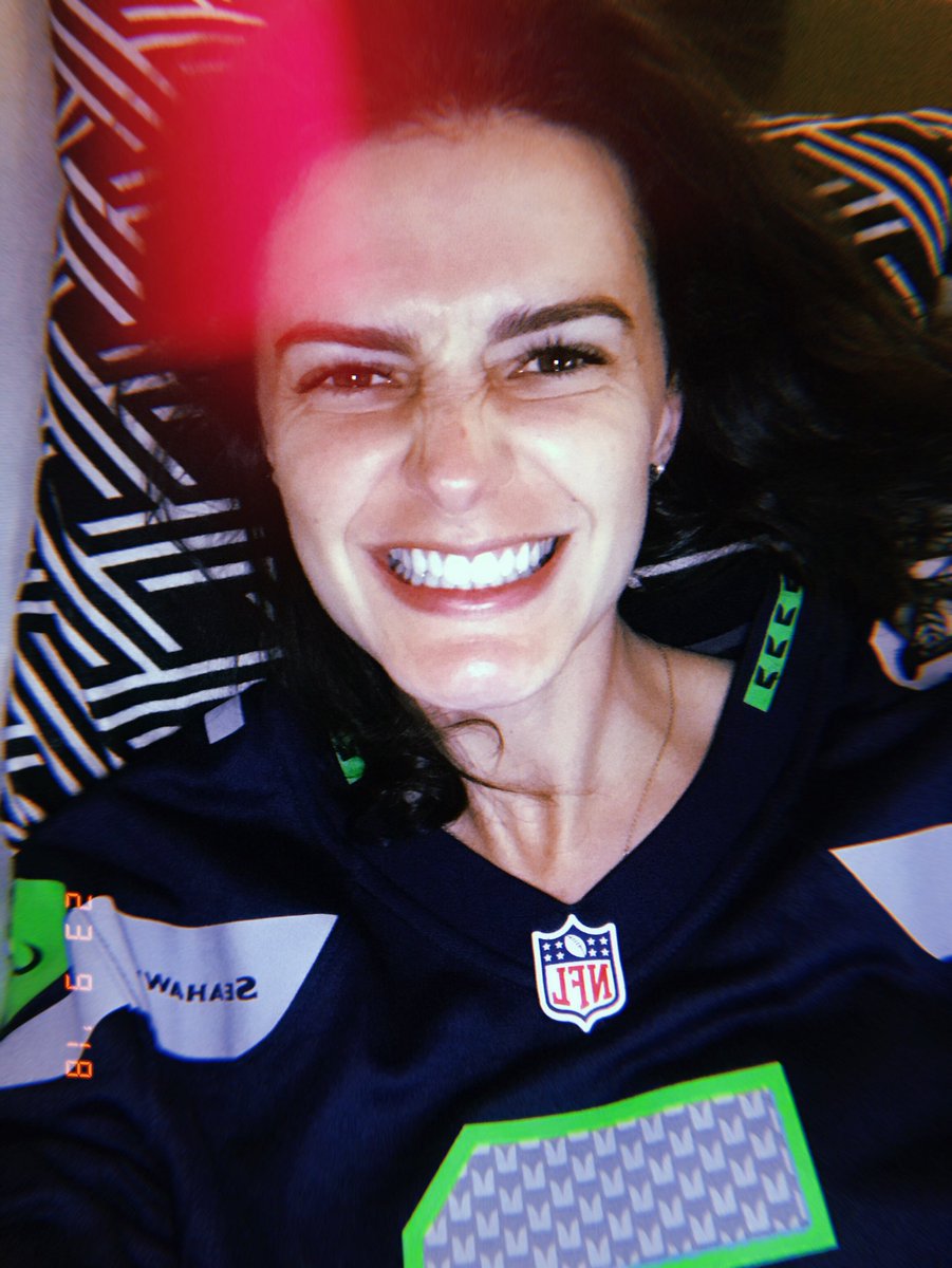 caroletalins's tweet photo. #NFLnaESPN #Seahawks https://t.co/uSDQOzkTHt