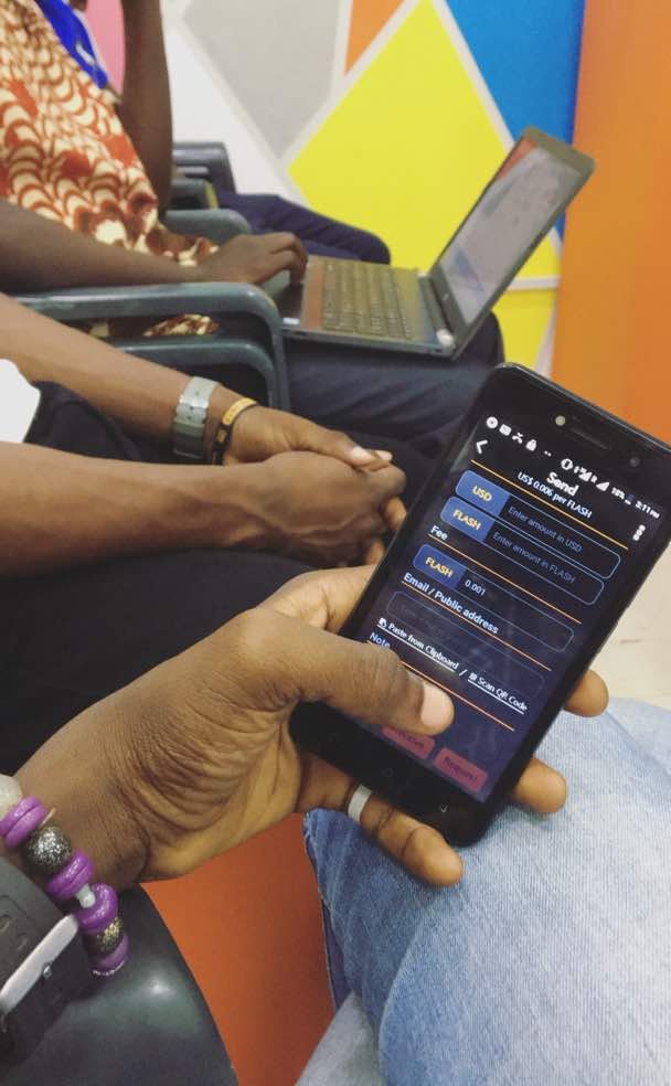 just_osemu's tweet photo. Sent some coins to a friend abroad, in just a second🤯. It worked like magic ✨✨. @FlashCoins making transactions faster, safer and less expensive ✌🏾👍🏽✨
#gofaster @CompanionFoods @EnkiAmo @ghcryptoguy @Darth_Flash @Techpointdotng https://t.co/tdaBrramoo