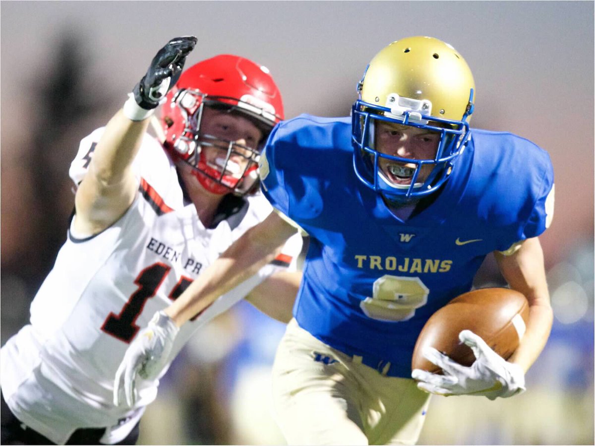 Wildermuthtweet's tweet photo. @connorhale11, @WayzataFootball https://t.co/427ifgFMkx
