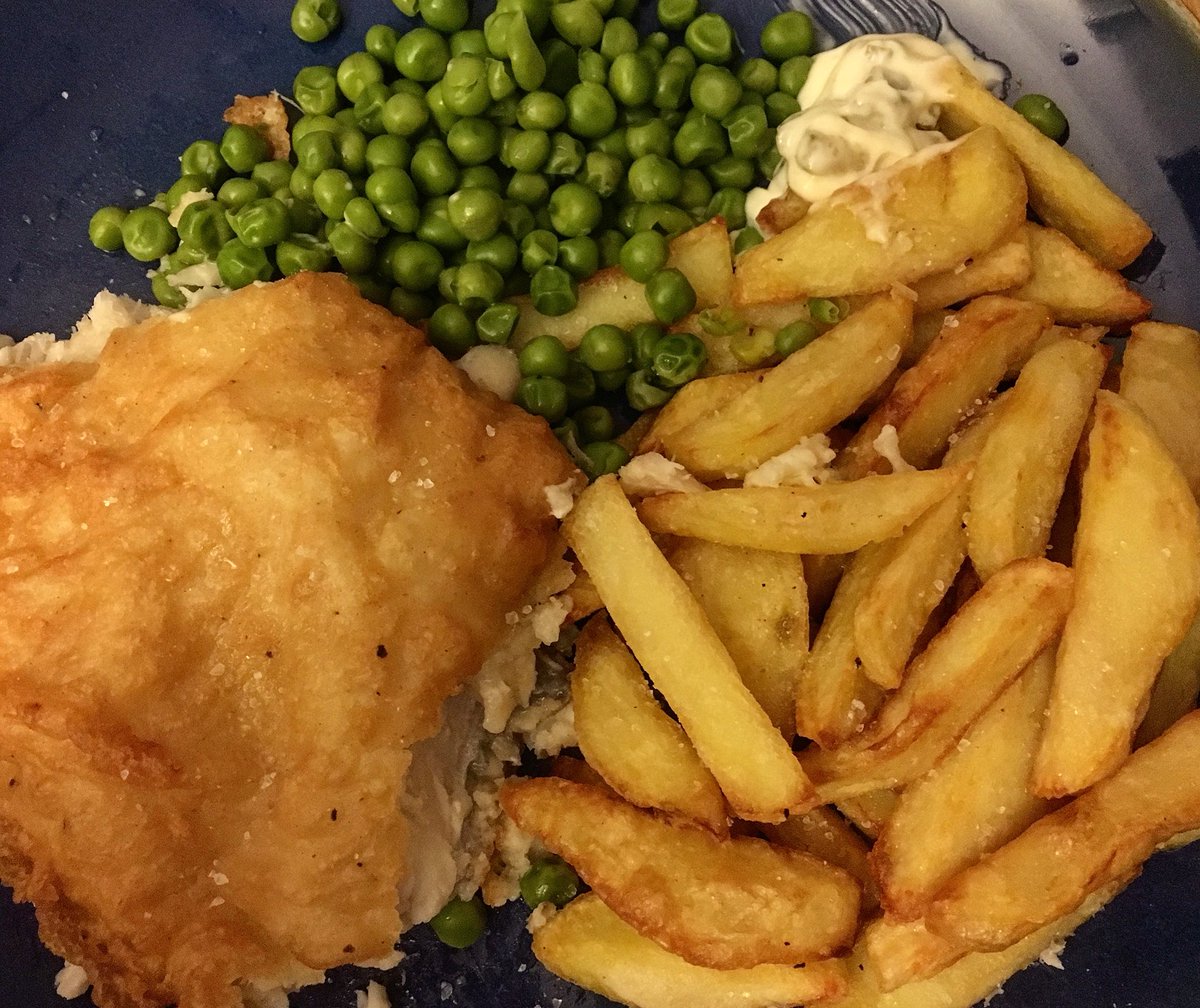 AdbHeating's tweet image. Homemade beer battered fish, homemade chips using local potatoes from #mortimerscross and homemade tartar sauce. Im not just a #greatplumber! #keepitlocal #herefordshire #localinherefordshire #localplumber #plumber #shobdon