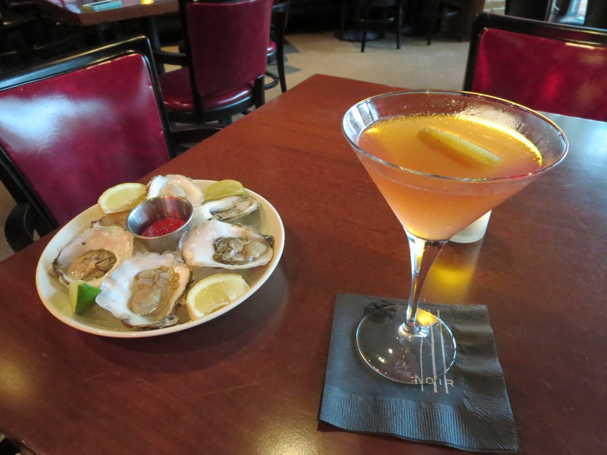 Hungry? Stop by for $1.50 oysters from 5pm until we run out! bit.ly/1o7BbTo