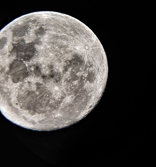 Une bonne soir&eacute;e ! Vous aimez cette photo ? https://t.co/2Un3hu41w3<a href="/tag/mvsales"class="tags"><span>#mvsales</span></a>